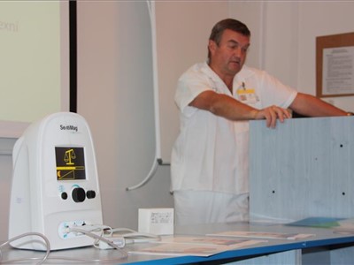 Krajská zdravotní představila v mostecké nemocnici nový přístroj pro detekci sentinelové mízní uzliny 