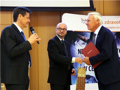 Zleva: prof. MUDr. Martin Sameš, CSc., MUDr. Ondřej Štěrba, MUDr. Ivan Staněk, MBA