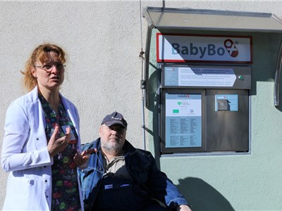 Slavnostní zahájení provozu babyboxu nové generace v děčínské nemocnici. Foto: Krajská zdravotní, a.s.