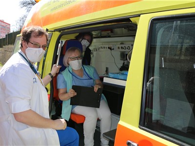 Mobilní očkovací tým na výjezdu 6. dubna. Foto: Krajská zdravotní, a.s.