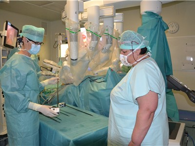 V Krajské zdravotní se školili robotičtí operatéři z českobudějovické nemocnice. Foto: KZ, a. s./Petr Sochůrek